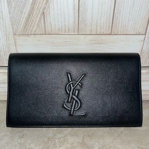 Barely used YSL tote bag . Feel free to ask any questions.